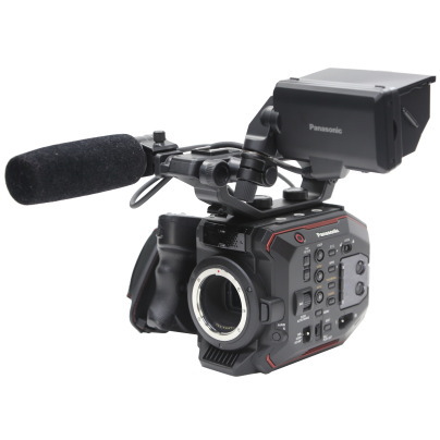 4Kコンパクトシネマカメラ AU-EVA1